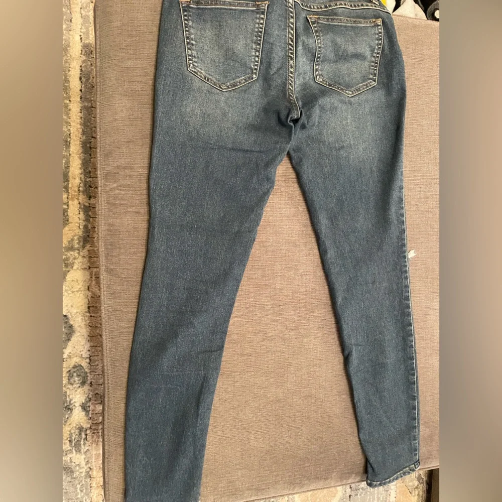 Free People High Rise Skinny Jeans Size 26 - Picture 7 of 9